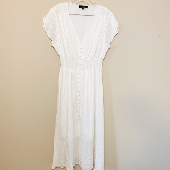 Suzanne Betro Dresses & Skirts - Suzanne Betro White Midi Dress Sz XL